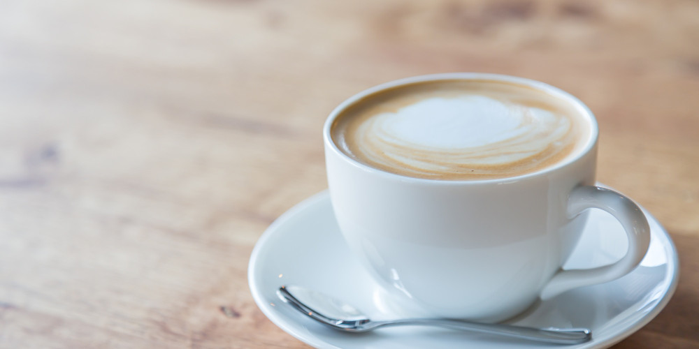 El café es beneficioso para casi todo el mundo (pero mejor solo y sin azúcar)