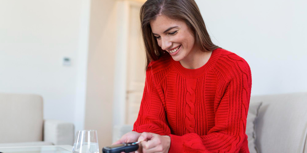 “Han cambiado las reglas del juego en la diabetes”: así funcionan las bombas inteligentes de insulina y los medidores de glucosa con Internet
